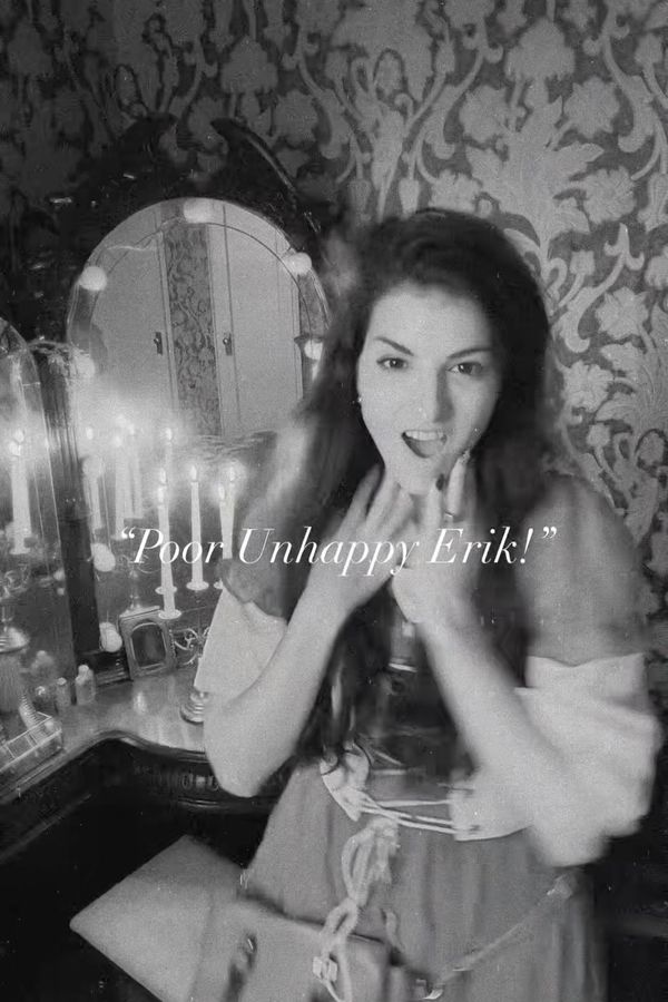 Andrea in the Scarlet Darkness dress and blouse as Mary Philbin's Christine from the 1925 film
